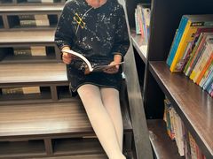 -钟书阁(松江泰晤士小镇店)