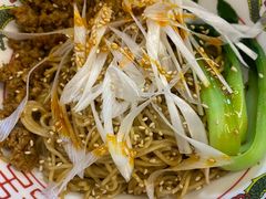 -拉面莊夢語＆中华料理八椿