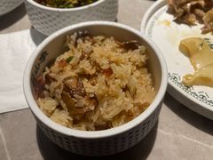 现焖牛肝菌焖饭-芸山季·云南野生菌火锅(宝能环球汇店)