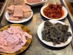-九尺赵老四鲜鹅肠火锅