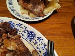 -老天桥酱肉烧饼夹肘子(天桥店)