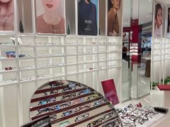 -吴良材眼镜(南翔印象城MEGA店)