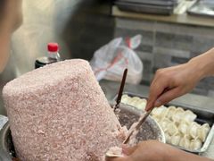 -黄阿姨锅贴大王(万航渡路店)