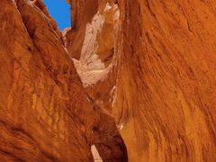 -天山神秘大峡谷