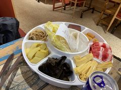 -鸡遇虾煲干锅火锅(小寨金莎店)