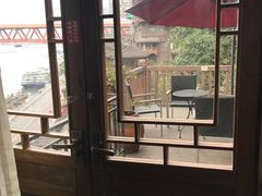 -屋顶顶城市·江景酒店-客房部