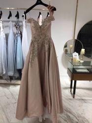 点击看大图 -GRACE KELLY婚纱与礼服(北京店)