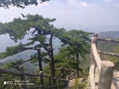 -罗田薄刀峰风景区