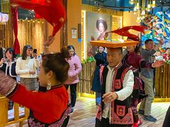 -老滇山寨•云南特色菜•地方菜•民族风情歌舞表演(金碧店)