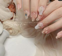 -ZX·美睫设计师汇聚店
