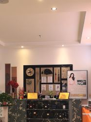 -黎蓓露·徒手骨雕蛋白抗衰·调肤管理