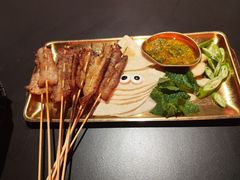 -何师烧烤·香辣蟹·川菜·30年老品牌(太古里旗舰店)