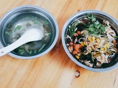 -灵山卢梅燕粉店