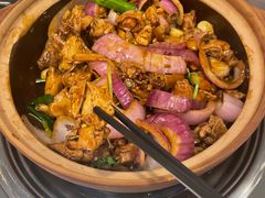 -胡须佬鸡煲四季火锅店(石厦西村直营店)