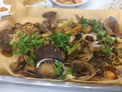 -鑫渔港海鲜本地菜·山海关浑锅(东戴河店)