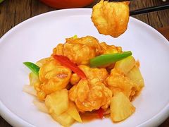 菠萝咕唠大虾球-青岛香格里拉·香宫中餐厅