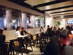 大堂-喜茶(上海正大广场店)