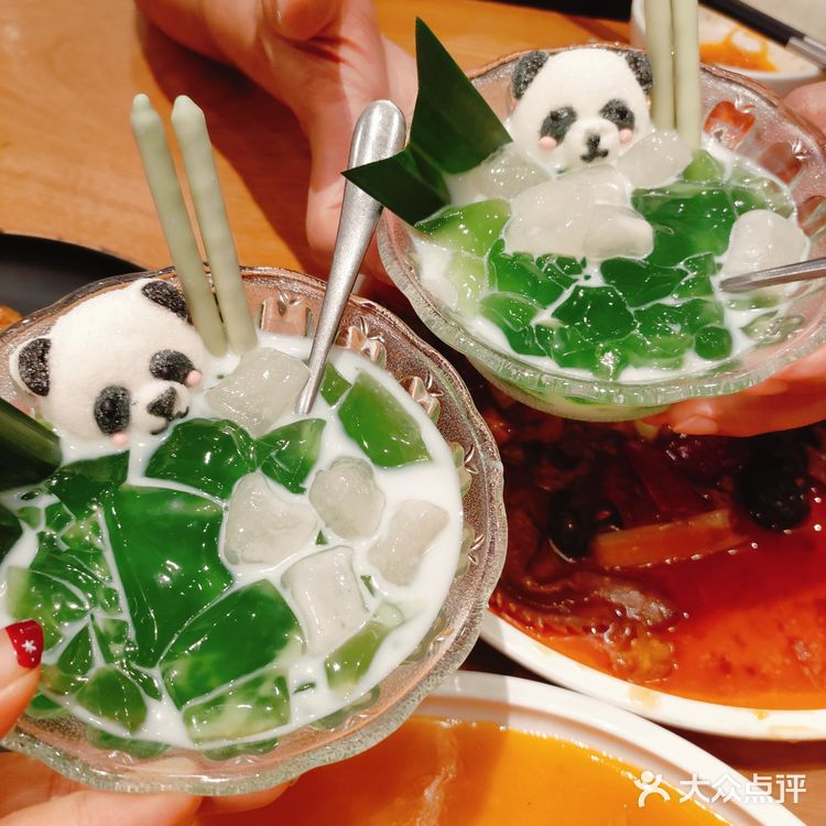 熊猫冰粉也太乖咯~