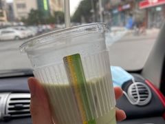 抹茶拿铁-RWORK·COFFEE(滨江店)