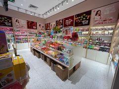 -良品铺子(南京龙蟠汇店)