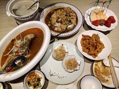 -小船渔村•大连菜•大连焖鱼(黄河路店)