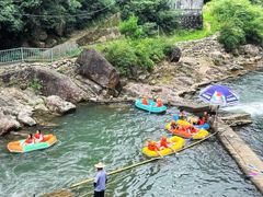 -安吉龙王山峡谷漂流