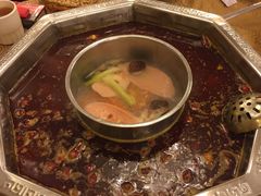 -山城年华老火锅(玉林店)