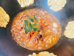 招牌地锅鸡-六州府地锅鸡·农家菜·龙虾(未来科技城店)