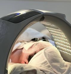 -悦瑢港湾科技美肤芳疗美容