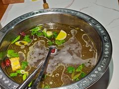 -乡土黄·鲜牛肉火锅·小龙虾(兴业街店)