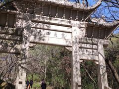 -灵岩山风景区