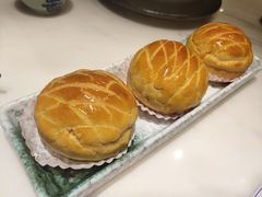 酥皮水牛奶菠萝包-陶陶居酒家(海岸城店)