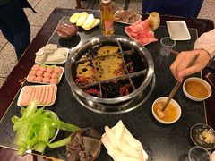 -邓莽子老火锅(中兴路总店)