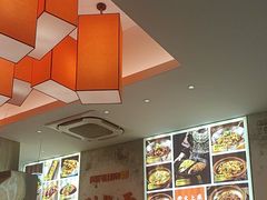 -阿瓦山寨·湘菜现炒·剁椒鱼头王(咸阳总店)