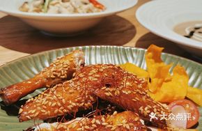 Flaxseed Braised Three-Yellow Chicken