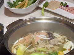 -喃喃椰·糟粕醋·椰子鸡火锅(七堡花园店)