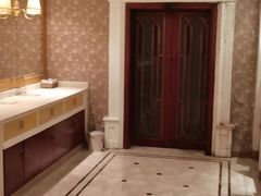 -花湖会所·高端水疗商务泡浴SPA(高新店)