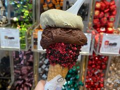 -VENCHI 闻绮(上海佛罗伦萨小镇店)