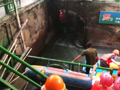 -仙山谷激浪漂流