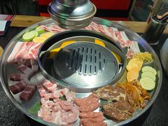 -哈哈碳都·牛肋条无限自助烤肉(宝龙店)