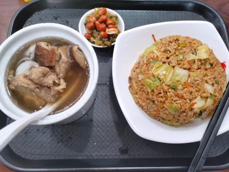 推荐:目鱼筒骨咸饭套餐