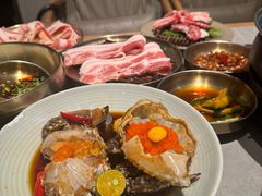 -草家酱蟹炭火烤肉店(珲春南路一店)