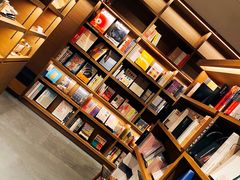 -茑屋书店(天目里店)