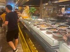 -钱小奴海鲜自助黑金店(杭州滨江龙湖店)