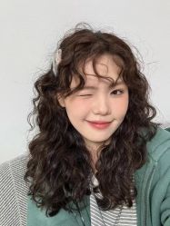-十六番发型师事务所