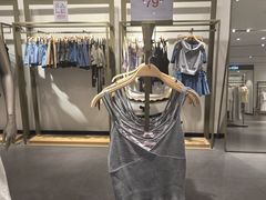 -URBAN REVIVO(佛山南海万达广场店)
