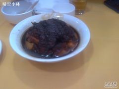 -侬佳蒸菜馆(听潮店)
