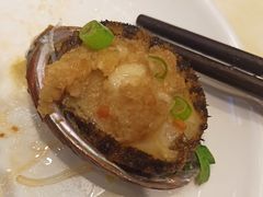 蒜蓉蒸鲍鱼-琼菜坊·无鸡不成宴·海南菜老爸茶糟粕醋(海口骑楼老街店)