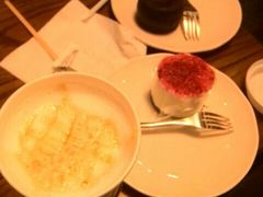 两份点心一杯咖啡-星巴克(哈尔滨松雷店)