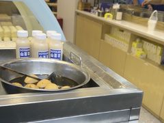 -李与白包子铺(桐梓林店)